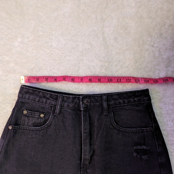 Missguided Black Denim Distressed Mini Skirt - Picture 6 of 6